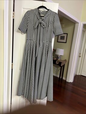 Houndstooth Tie-Neck Midi Dress in Black and White